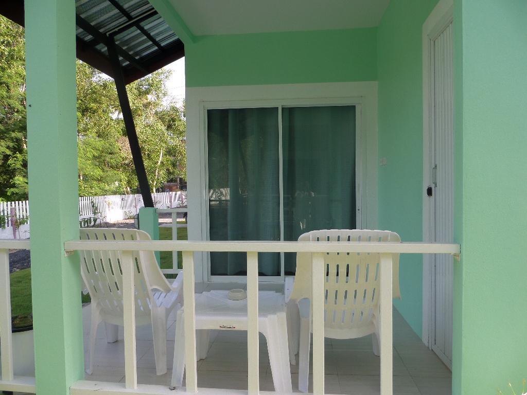 Lanta Triple Novel Hotel Ko Lanta Buitenkant foto