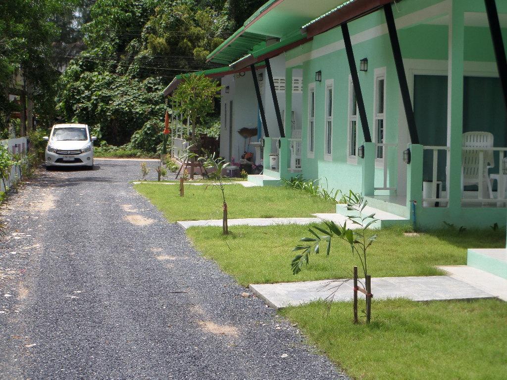 Lanta Triple Novel Hotel Ko Lanta Buitenkant foto